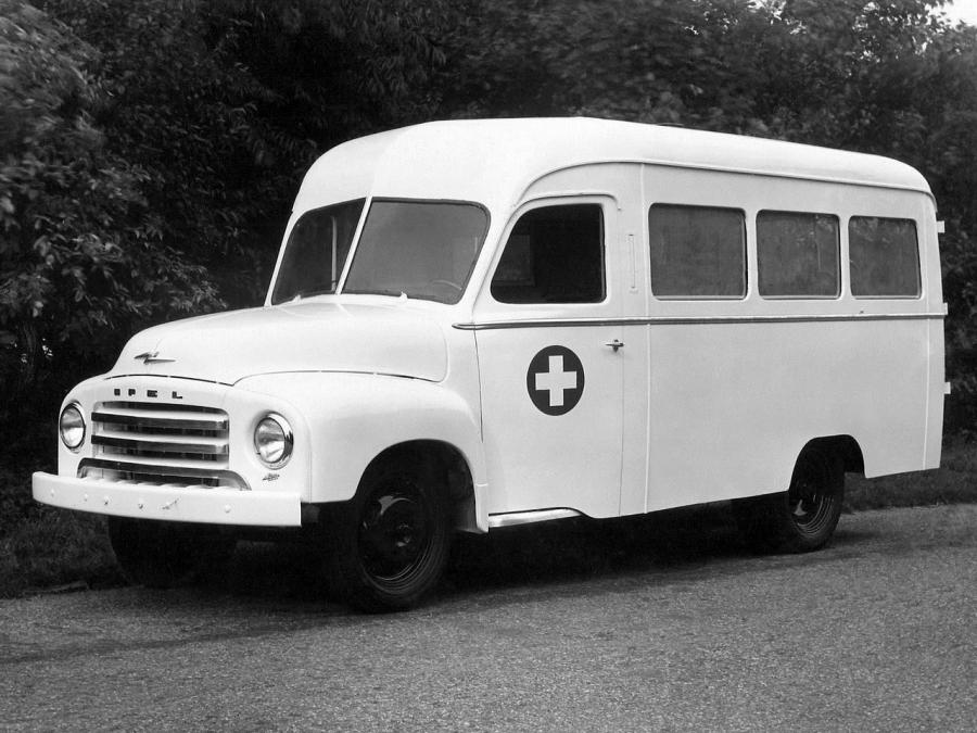  Opel Blitz 1.75t Ambulance by Renova 1952 года  (фото 1 из 1)